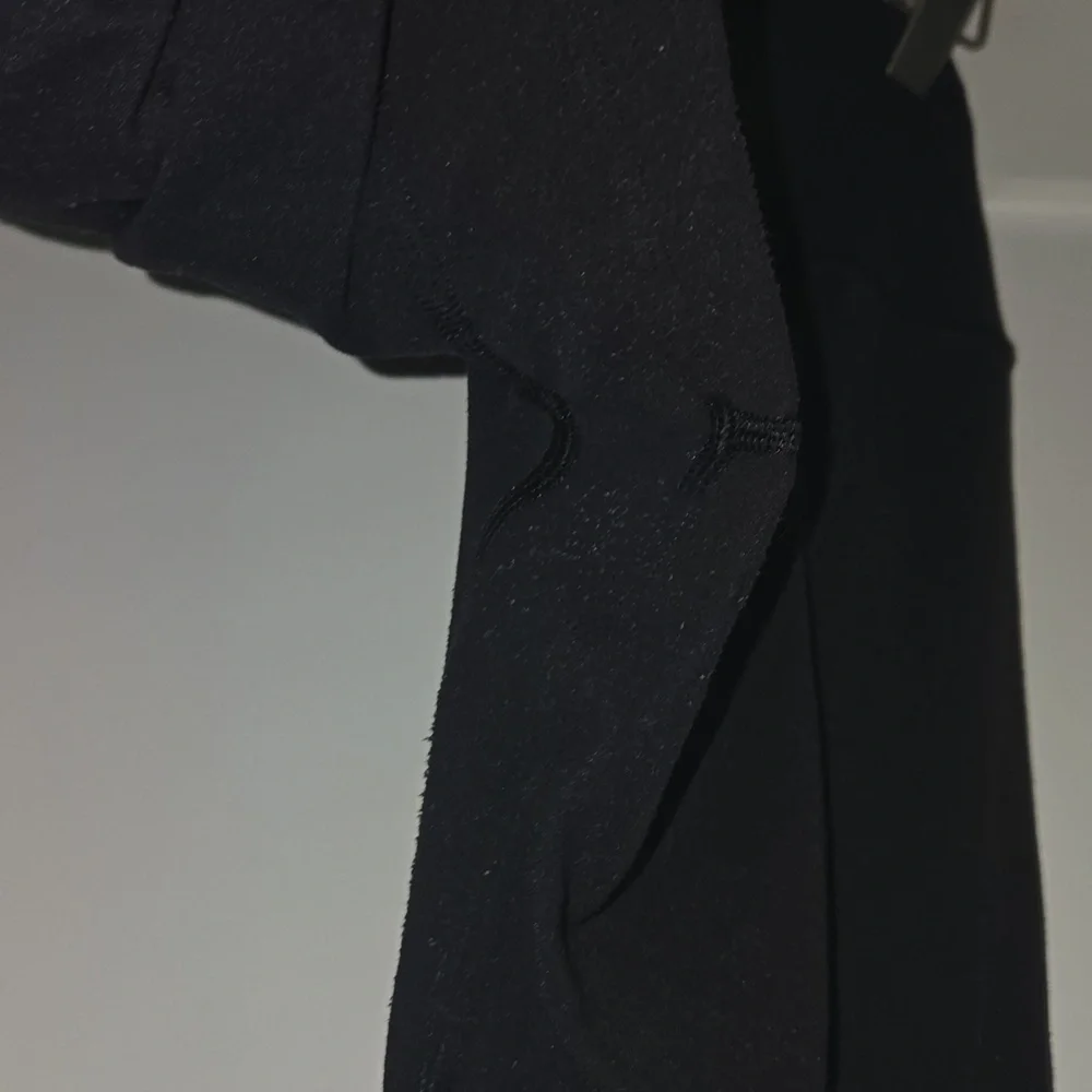 Lululemon Black Cropped Leggings High‎ Rise Size 6